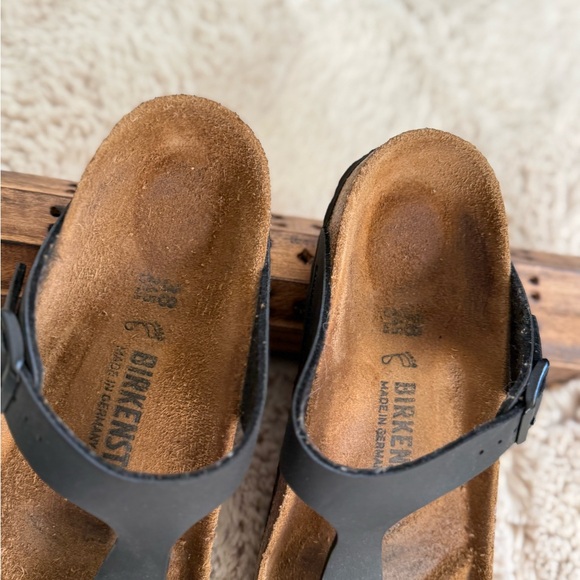 Birkenstock Black Matte  Gizeh Sandals EUR 38 US 7 - Picture 9 of 15